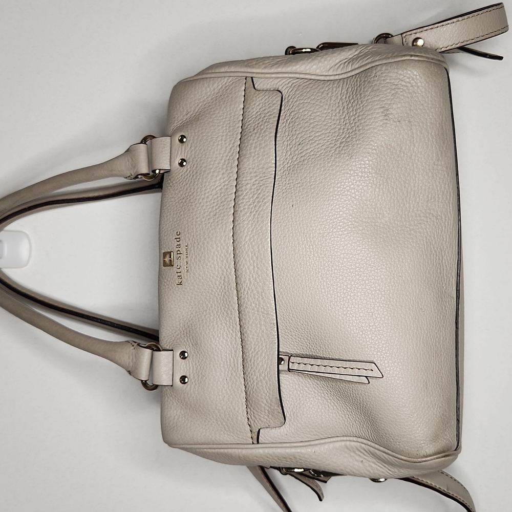 Kate Spade Cream Pebbled Leather Crossbody Bag w/Strap- GUC w/a few spots/stains - Picture 6 of 17